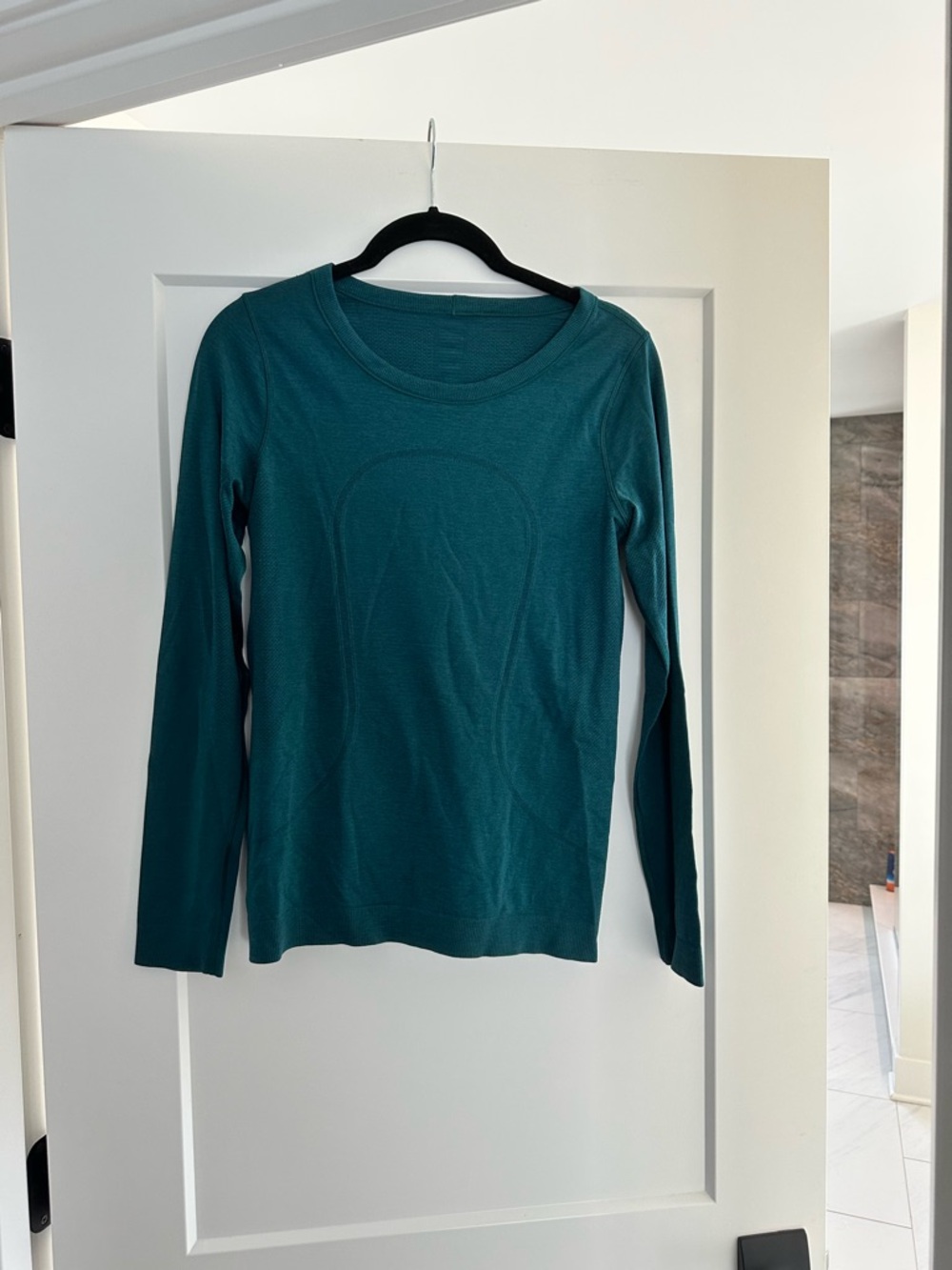 lululemon athletica Long Sleeve Crewneck Top in Teal Green
